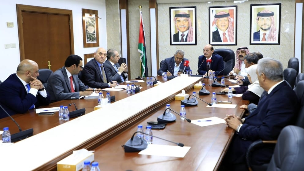 'الصحة النيابية' سلامة المياه والغذاء أولوية وطنية
