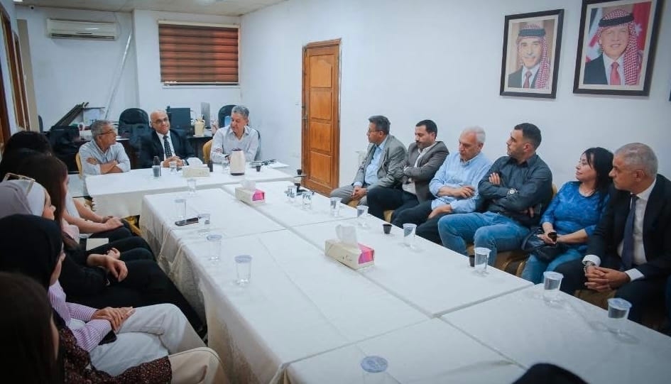 نقيب الصحفيين يؤكد ضرورة التوسع في ملف العضوية