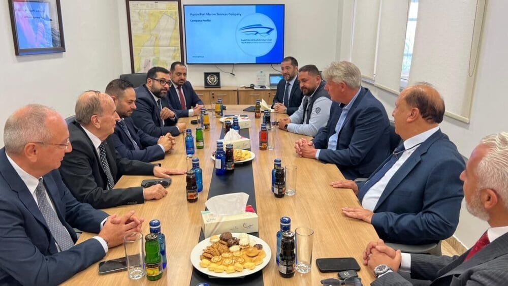 مباحثات في قطاع النقل البحري ومتابعة التحديات لتسهيل حركة التجارة البحرية