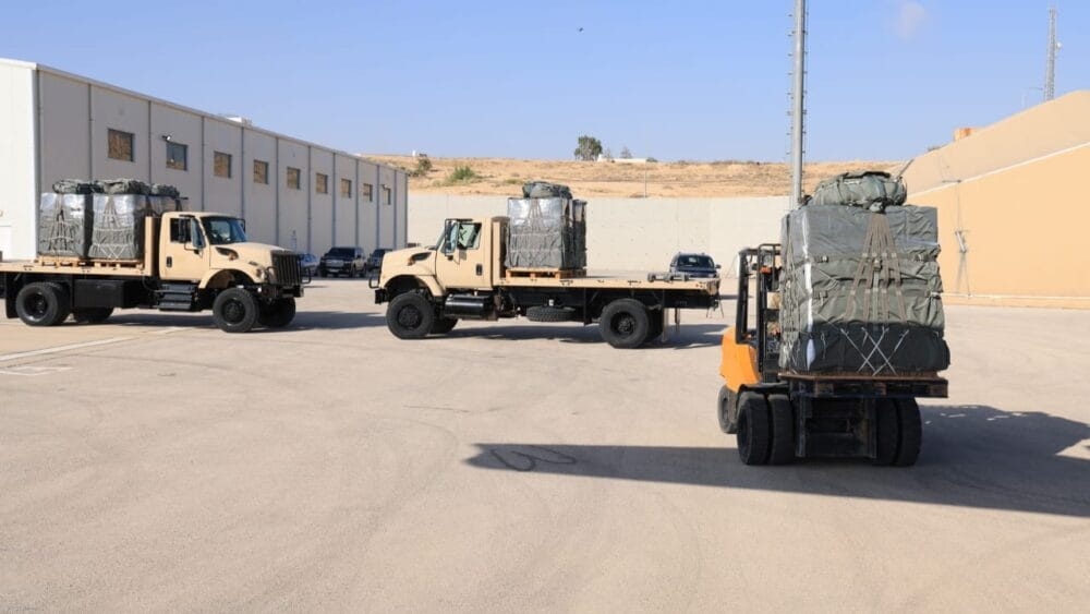 الاردن ينفذ 5 إنزالات جوية بمشاركة عدد من الدول الشقيقة والصديقة- صور