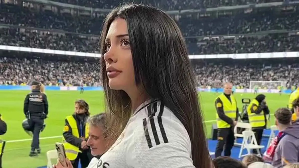 ميليسا إم تثير الجدل بنشر محادثات مع نجوم كرة القدم .. فضحت بنزيما وفينيسيوس