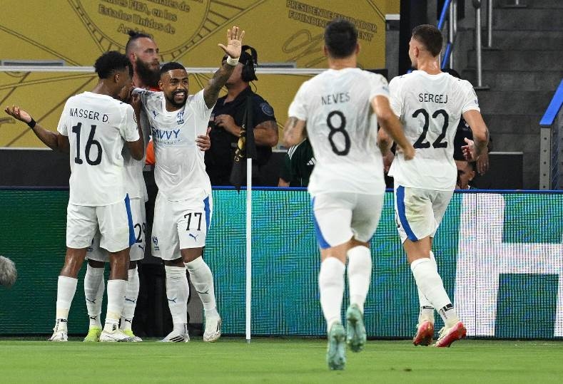 تشكيلة الهلال السعودي في مواجهة مان سيتي