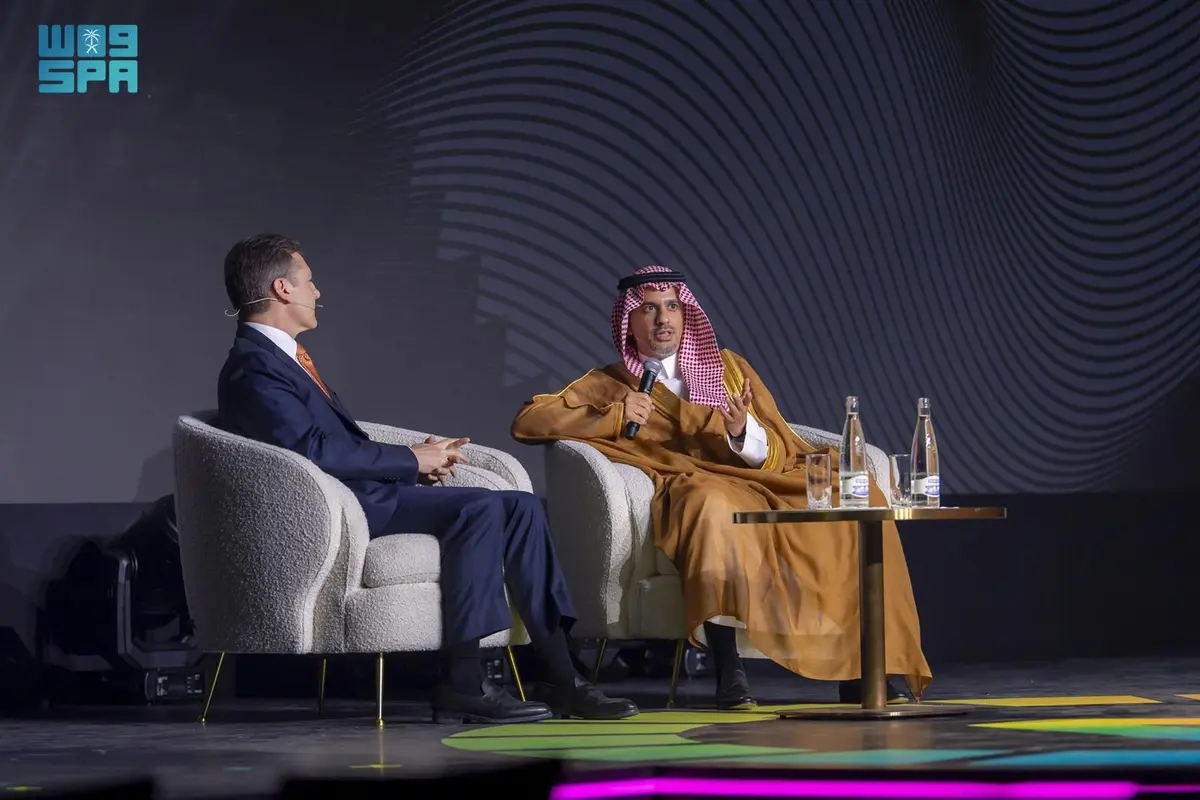 السعودية تتصدر العالم رقميًا وتبهر في منتدى جنيف