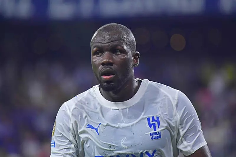 إنزاجي يرفض رحيل السنغالي خاليدو كوليبالي عن الهلال