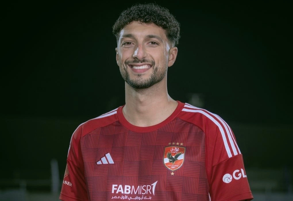 وسام أبو علي يطير لأمريكا.. والدولارات بتغني في التتش
