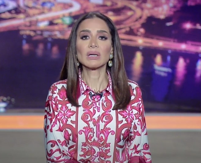 بسمة وهبة تقف 'دقيقة حداد على الهواء' على أرواح شهداء حادث المنوفية
