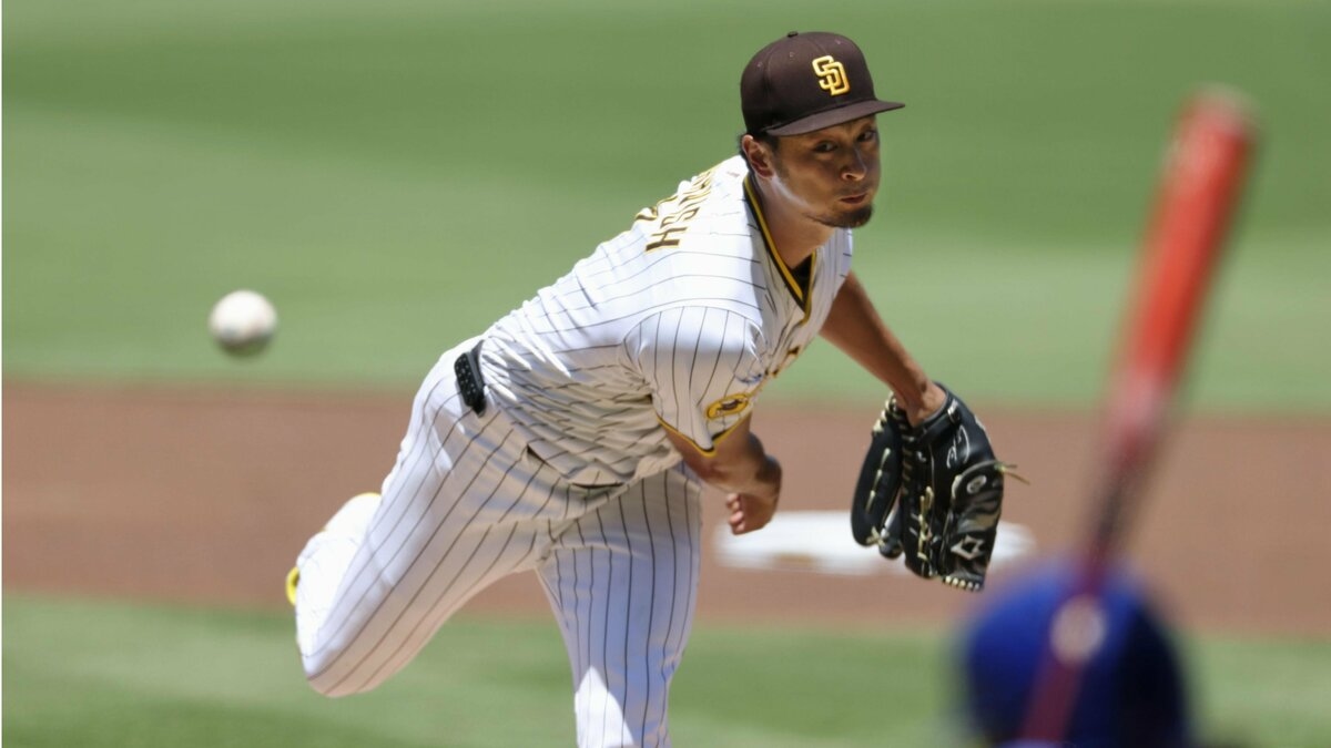 Baseball: Darvish picks up 1st win, Ohtani leaves mound with cramps