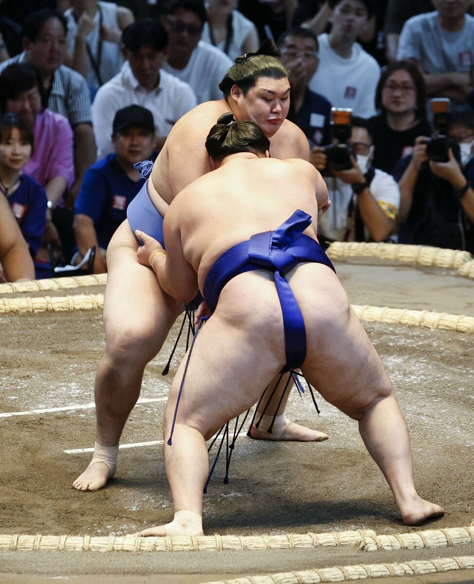 Sumo: Grand champions Onosato, Hoshoryu open Nagoya meet with wins