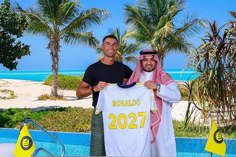 Cristiano Ronaldo to stay at Al Nassr until 2027 - World