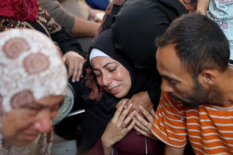 Israeli airstrikes kill at least 49 in Gaza as ceasefire talks show some progress - War on Gaza