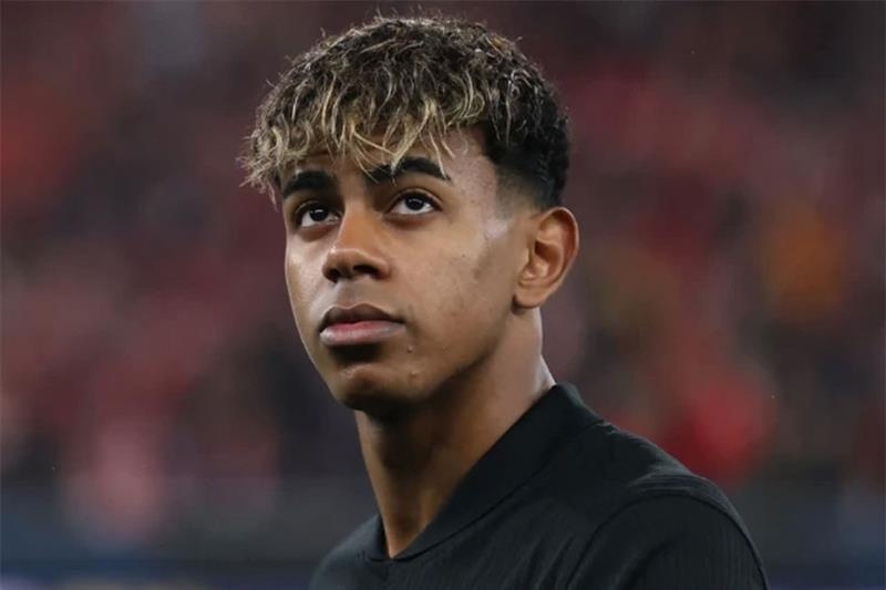 Barca star Yamal faces probe into dwarf entertainers at 18th birthday - World