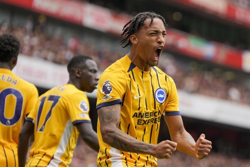 Chelsea sign Brazil striker Joao Pedro from Brighton