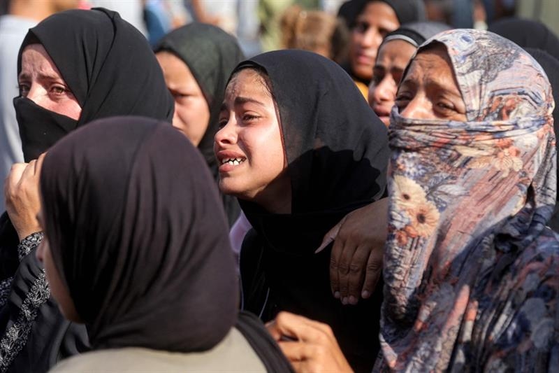Israeli forces kill 93 as they open fire on starving Palestinians in Gaza - War on Gaza
