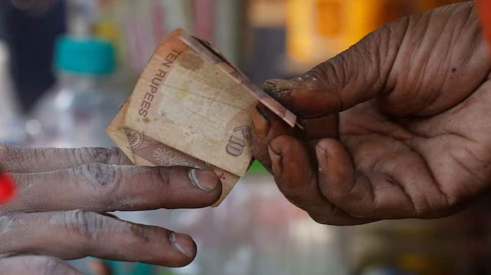 Is 4% Dearness Allowance Hike In The Offing? Calculation Explained For Last DA Hike Under 7th Pay Commission