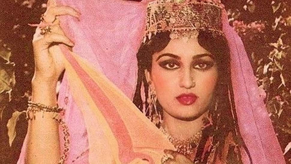 THIS Nagin Actress Was Born In Muslim Family But Became Famous With Hindu Name, Married A Pakistani Cricketer And Left Showbiz...She Is