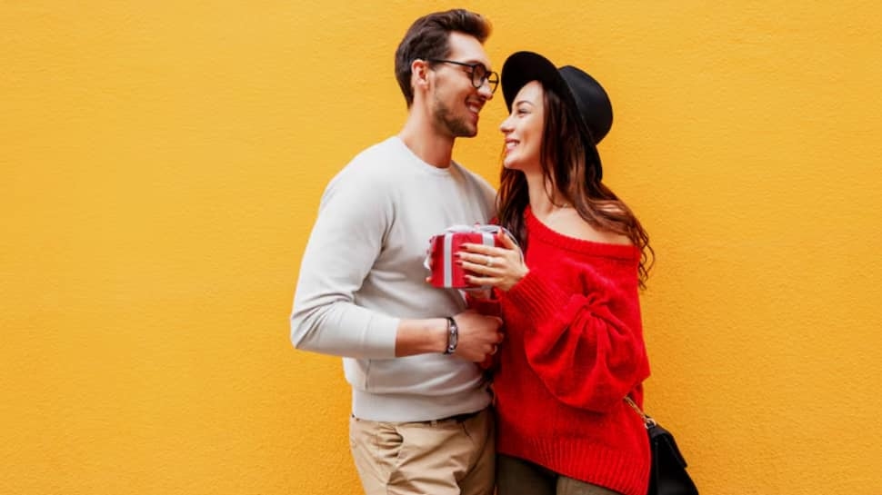 Happy Girlfriends Day 2025: 50 Heartfelt Wishes, Quotes, Instagram Captions & Images To Make Her Feel Extra Special
