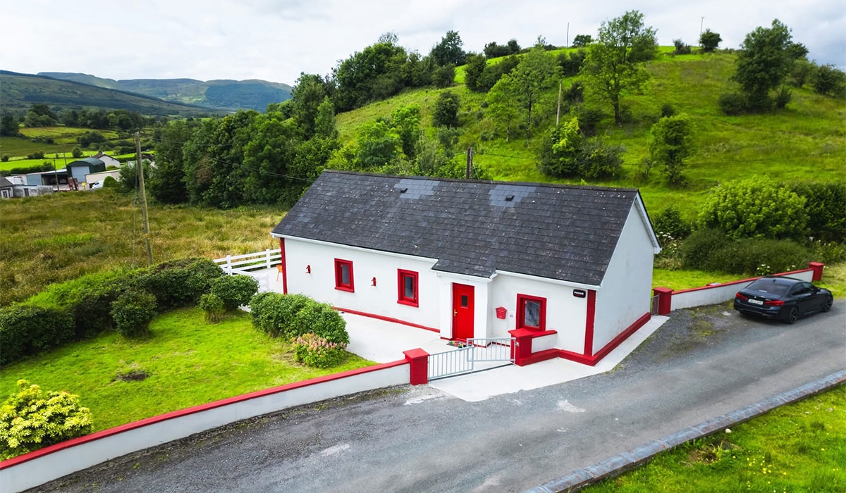 American woman wins dream cottage in Ireland