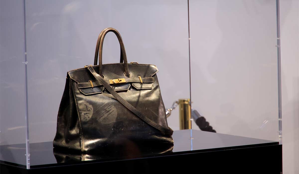 What do you get the woman who has everything? A ratty-tatty EIGHT MILLION EURO Birkin bag of course