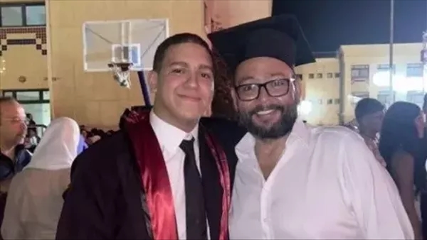 بكلمات مؤثرة.. أحمد رزق يحتفل بتخرج نجله