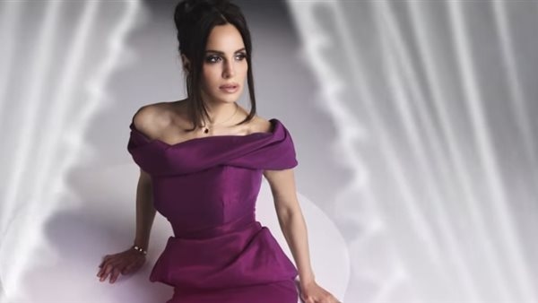 ألبوم آمال ماهر "حاجة غير" يحتل ترندات تيك توك بالكامل