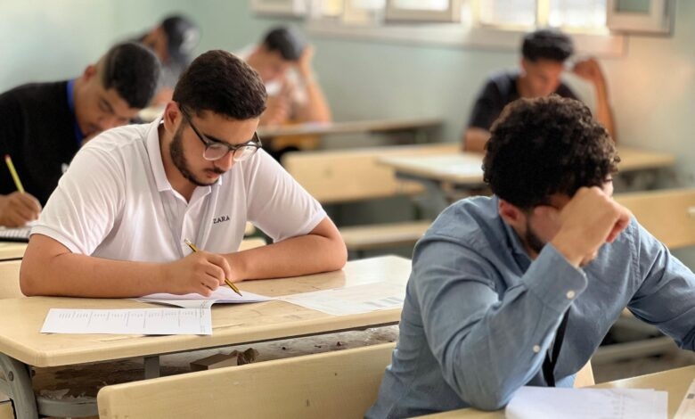 الشهادة الثانوية.. أسبوع أول لم يكن سهلاً