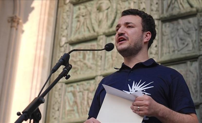 النَّاشط الفلسطيني محمود خليل يُقاضي إدارة ترامب ويُطالب تعويضًا عن احتجازه