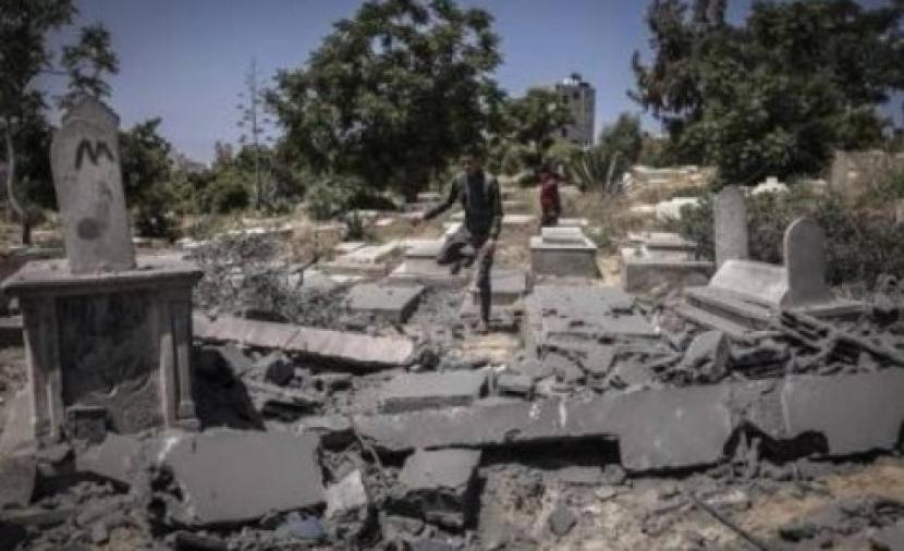 وزارة الأوقاف بغزَّة تعلن نفاد القبور في ظل تصاعد الإبادة الجماعيَّة وارتفاع أعداد الشُّهداء