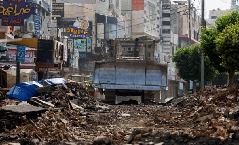 العدوان على جنين في يومه الـ 168.. اقتحاماتٌ واسعة واعتقالات متواصلة وسط اندلاع مواجهات