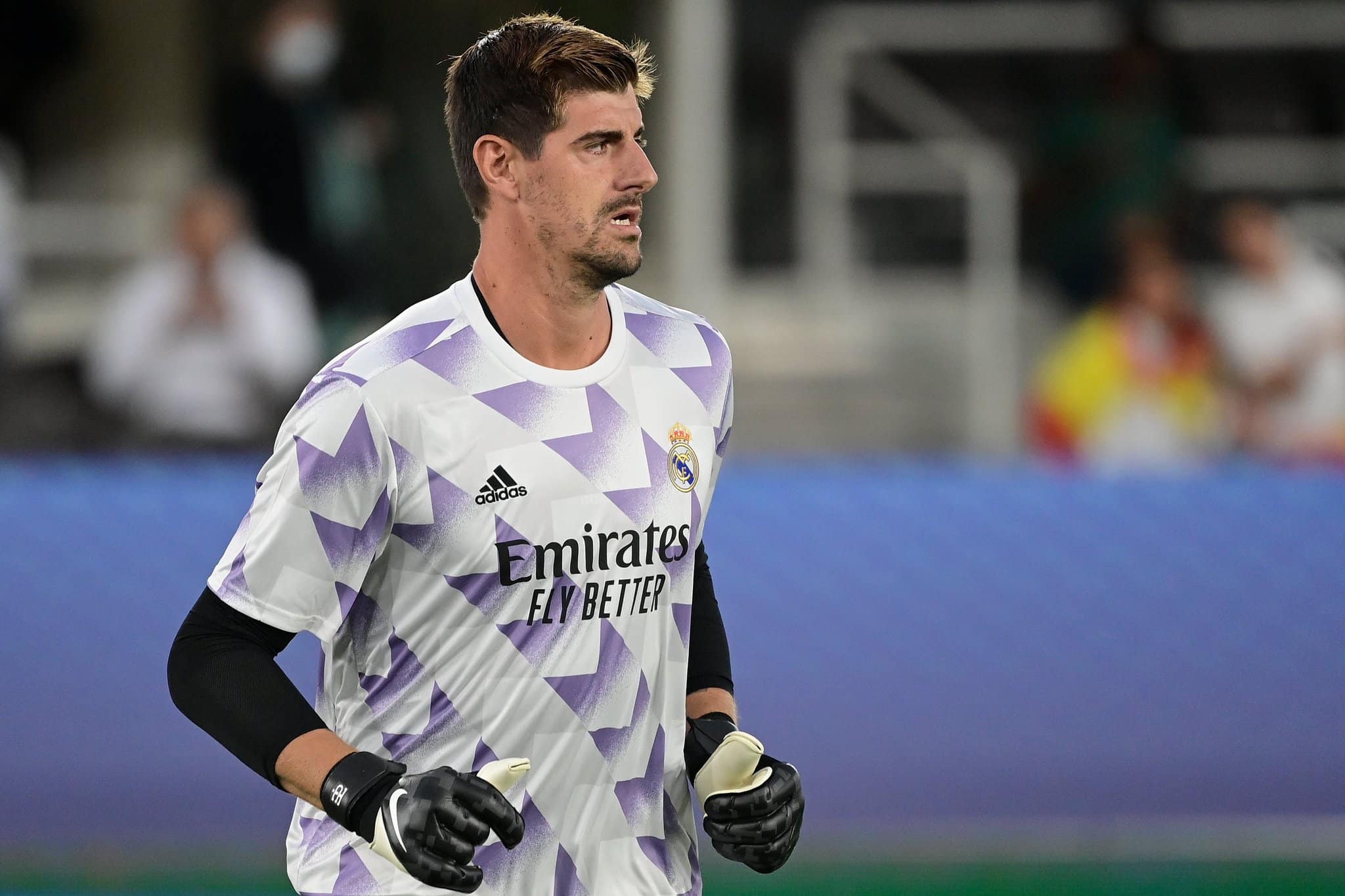 ريال مدريد يتوصل لاتفاق مع كورتوا لتجديد عقده