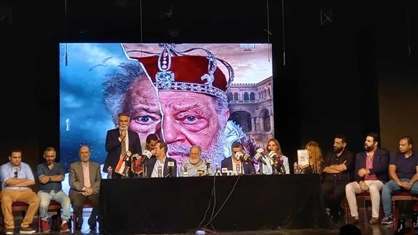 طارق دسوقي: لم أشاهد شخصيتي في عروض «الملك لير» السابقة