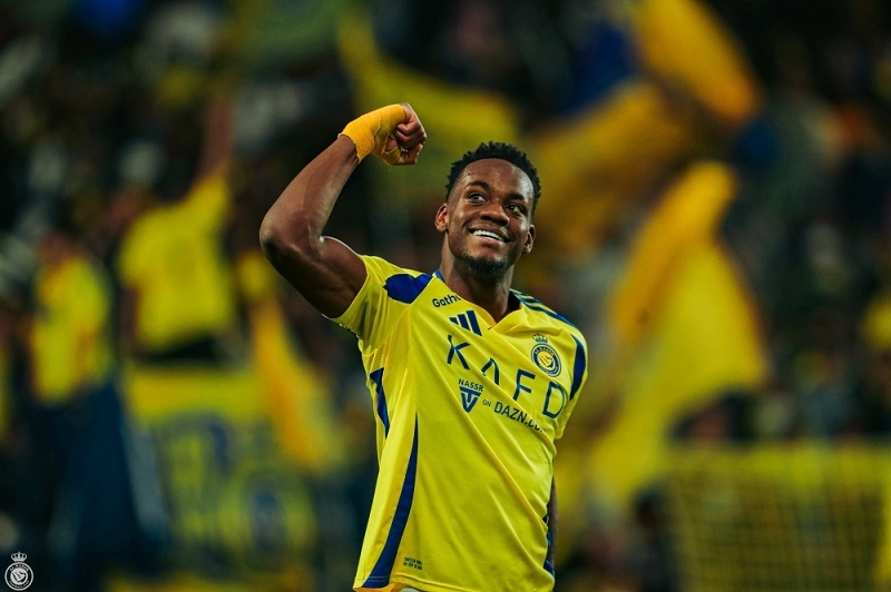 النصر السعودي يعلن إعارة مهاجمه الكولومبي دوران
