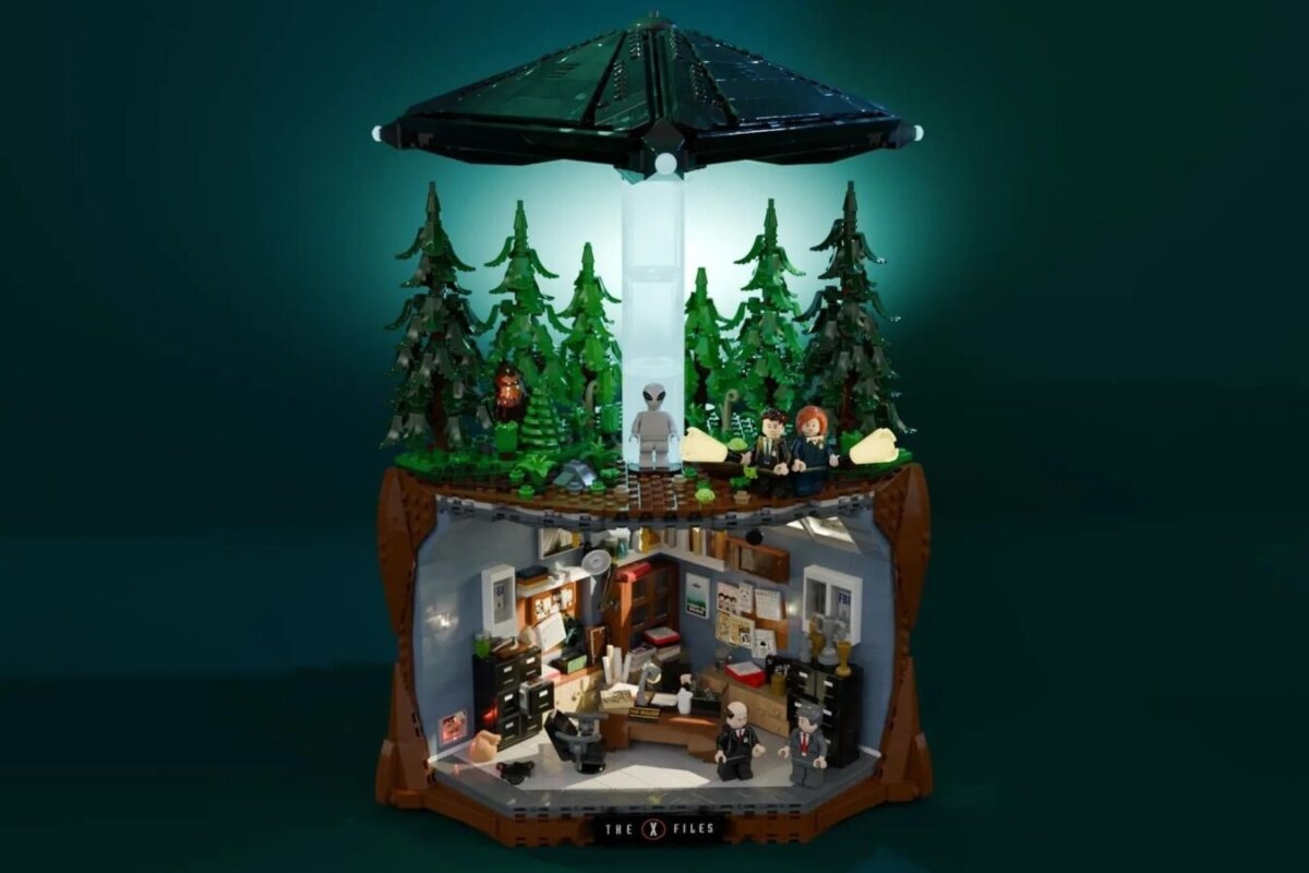 LEGO Revisits 90s Icons With 'The X-Files' And 'Wallace & Gromit' Sets