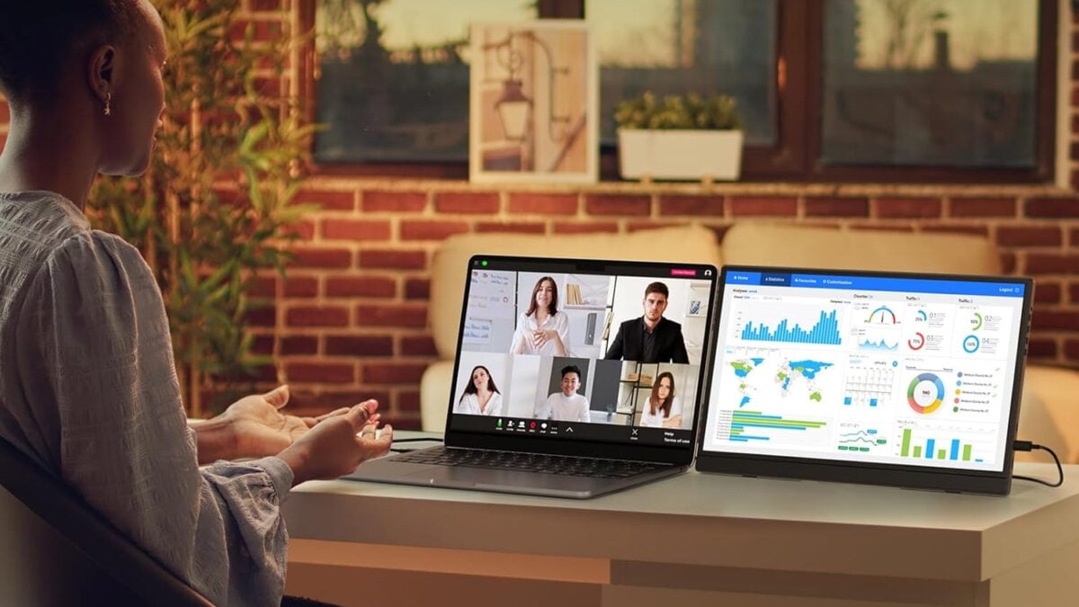 Amazon's Choice 15.6-Inch Portable Monitor Matches Its Black Friday Price Ahead of Prime Day