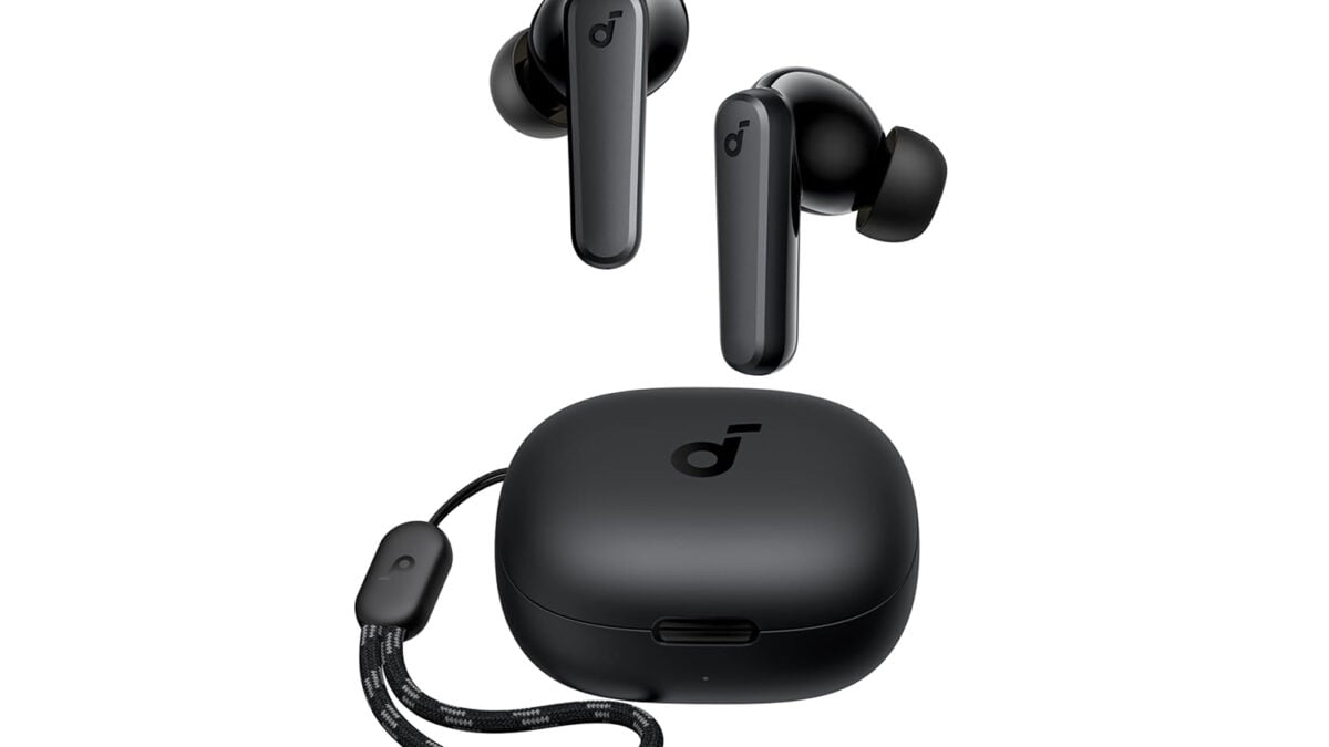 $20 Earbuds That Don't Suck? Anker's Soundcore P20i Buds Are Record-Low Price Now on Amazon