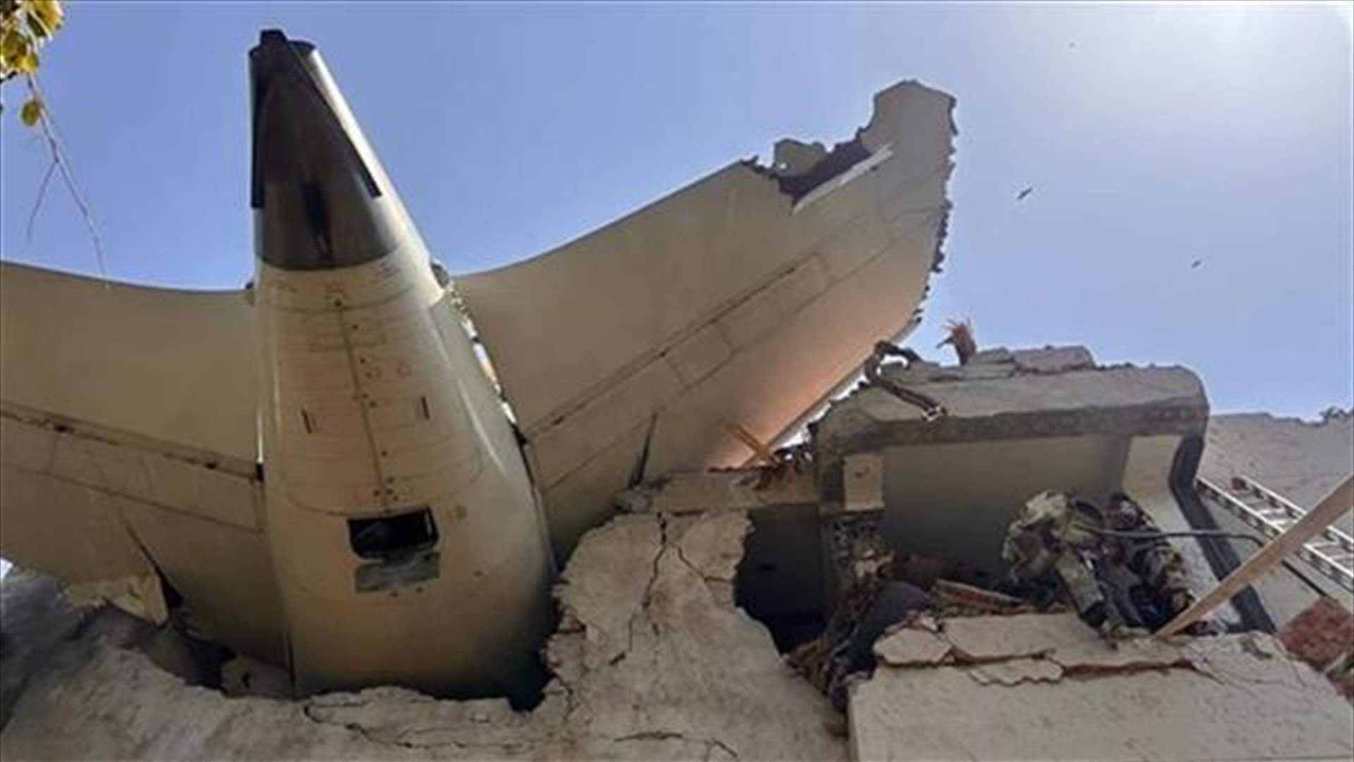 انقطاع الوقود عن محركي طائرة الخطوط الهندية قبيل تحطمها