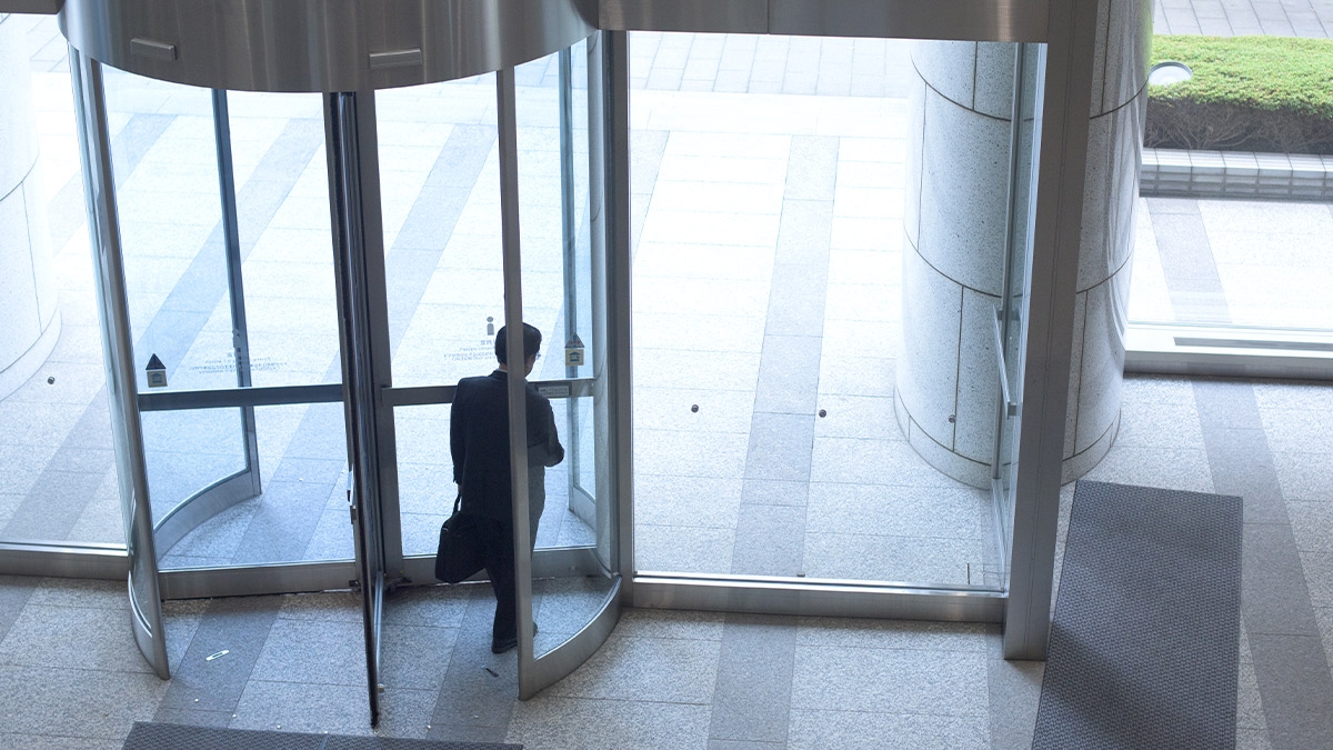 3 Ways to Mitigate Executive Turnover