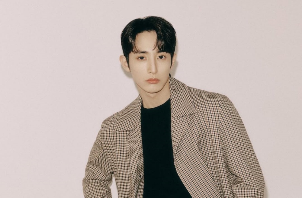 Actor Lee Soo Hyuk To Make An Appearance In Malaysia? Samsung Teases Special Guest