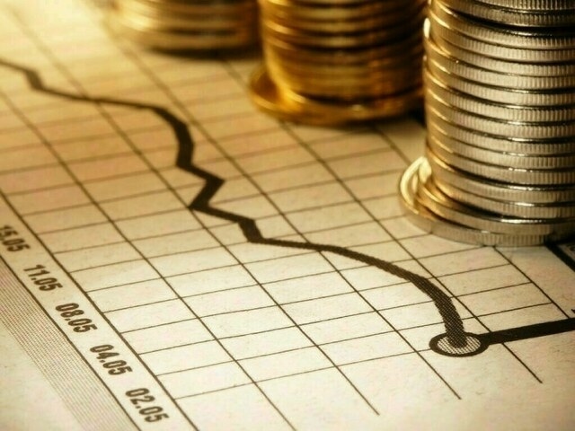 Businessman speaks of importance of low interest rates