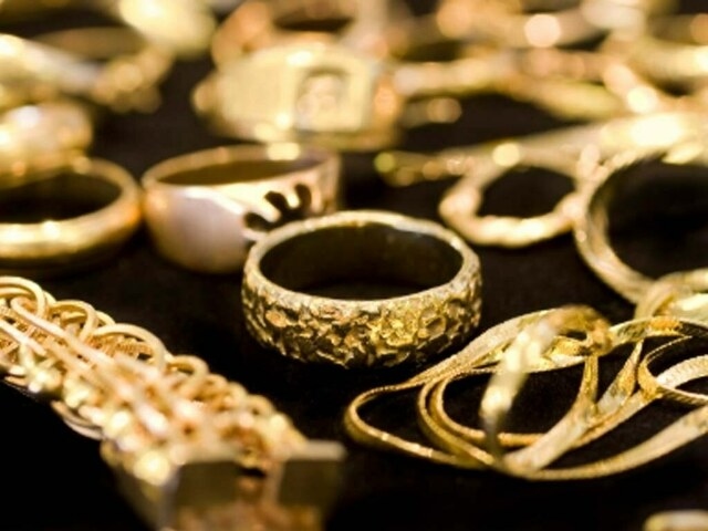 Precious metals, jewellery: Import, export suspended for 2 months