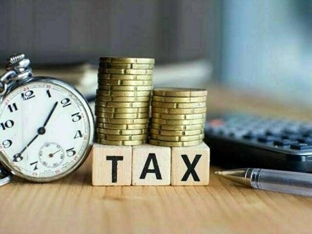 Tax fraud via bank account to land holder in jail