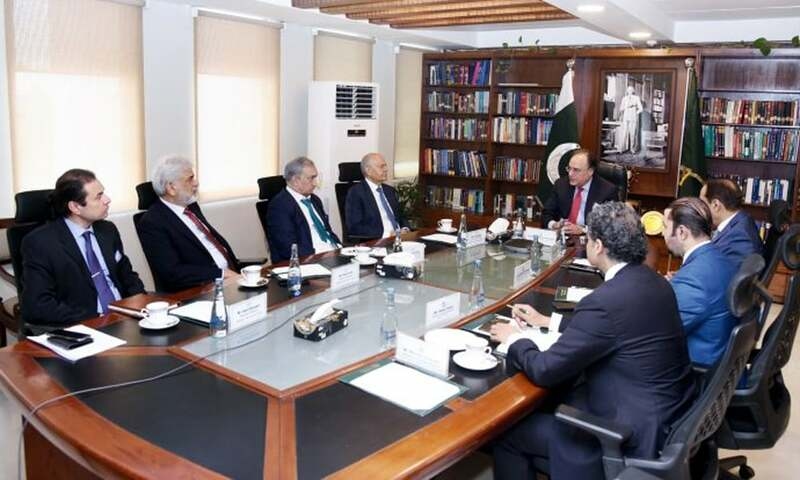 Aurangzeb reaffirms commitment to consultative policy framework
