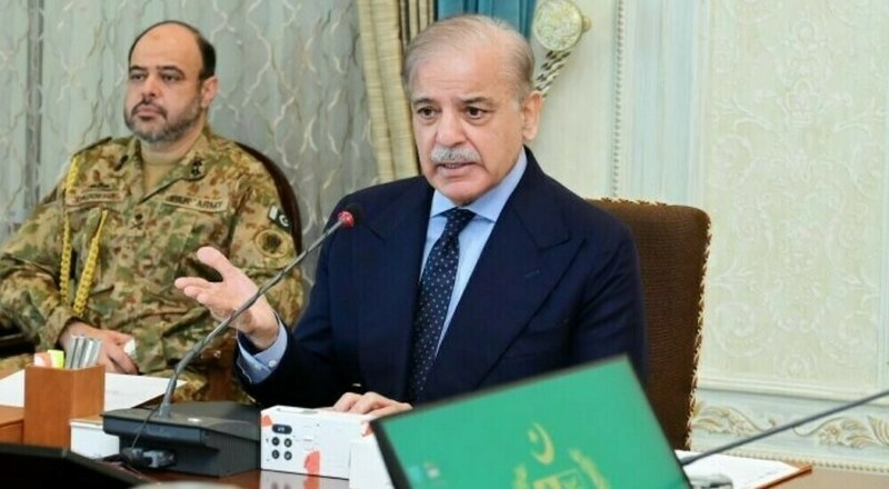 Bureaucracy main hurdle to uplift: PM