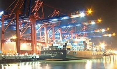 Govt announces halving port charges at Karachi Port