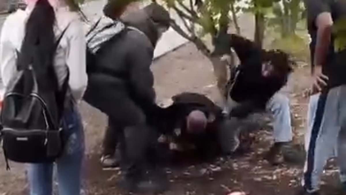 Boy fights off girl's Muslim parents who tried to strangle her