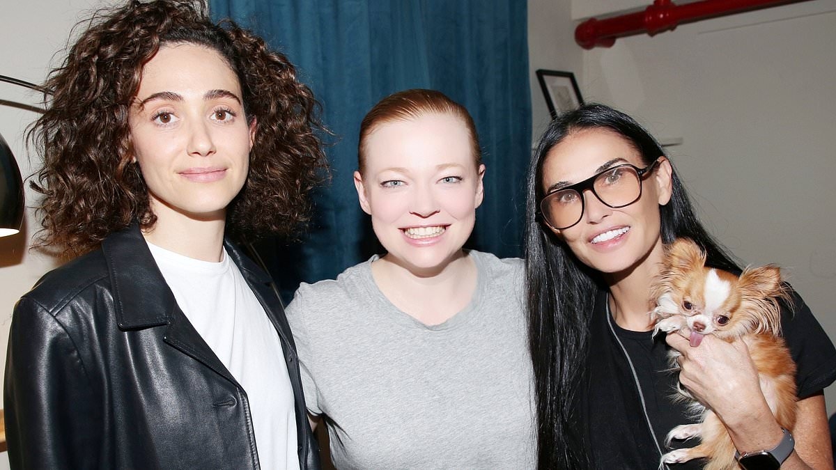 Succession star Sarah Snook is supported by pals Demi Moore and Emmy Rossum as she stars in new Broadway show The Picture of Dorian Gray