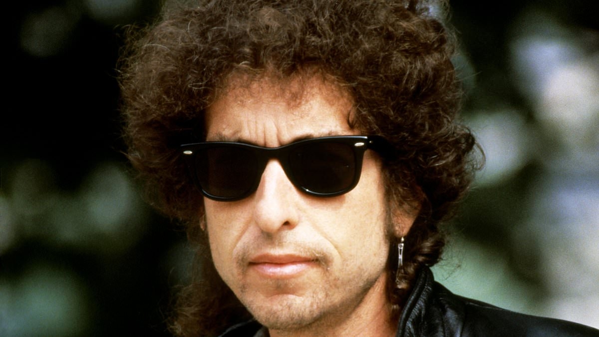 Bob Dylan, 83, turns his hand back to art as he is set to showcase 97 'emotional' paintings at new exhibition