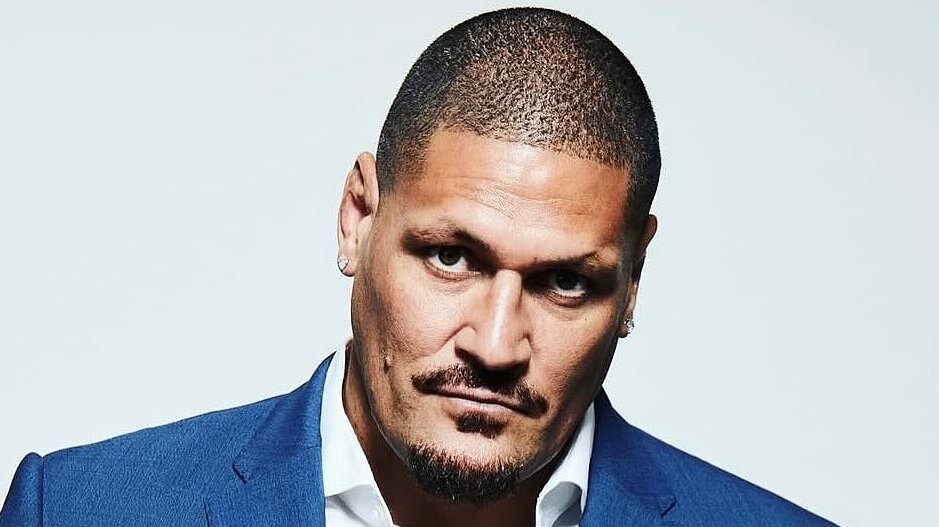 NRL cult hero Willie Mason throws down stunning challenge to one of Australia's top female footy stars: 'I'd smash her'