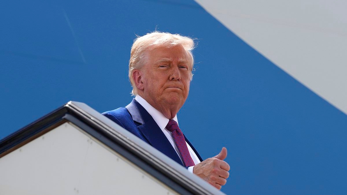 Trump insiders shed light on Qatar's $400 million jet offer