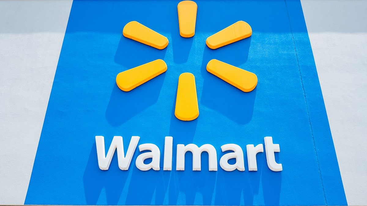 Walmart warns consumers of incoming price increases