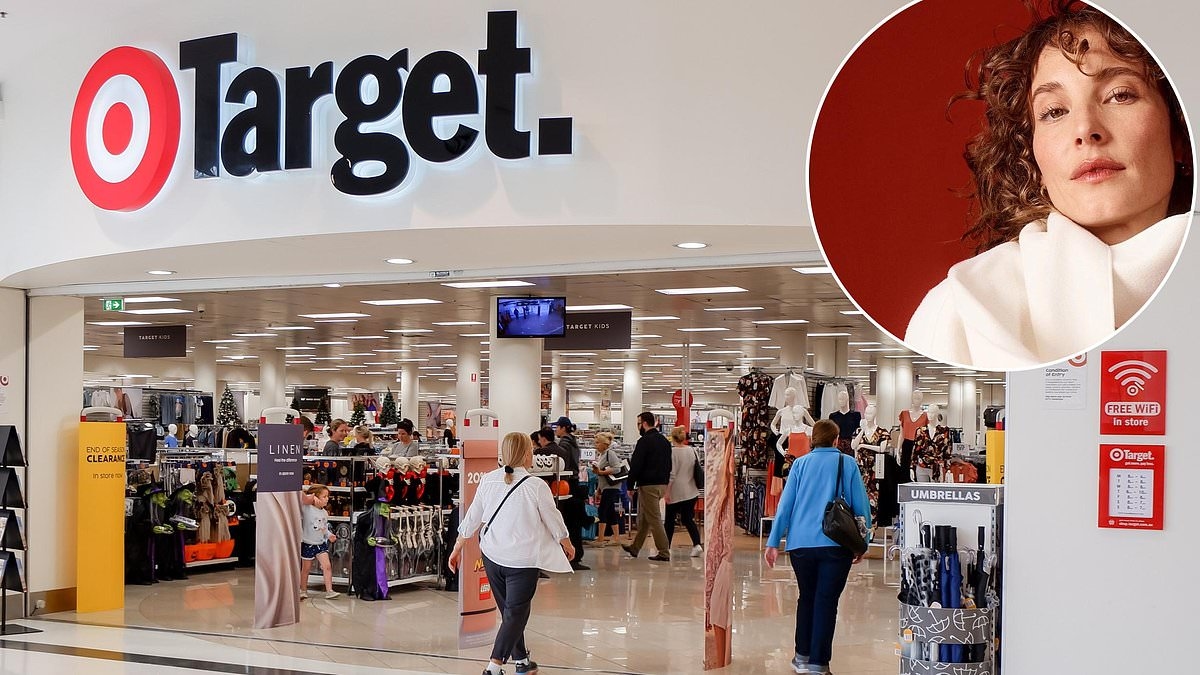Target shoppers can't get enough of the must-have winter item with clever feature: 'Always bringing the goods'